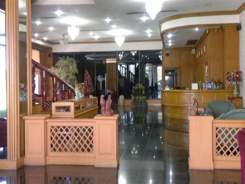 Pathumthani Place Hotel Exterior foto