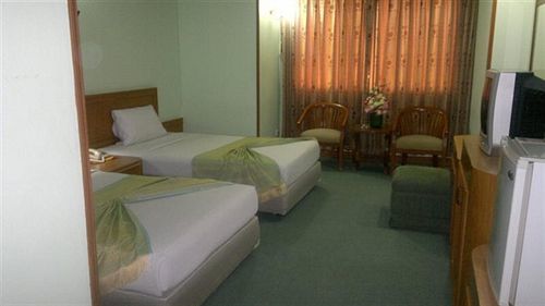 Pathumthani Place Hotel Exterior foto