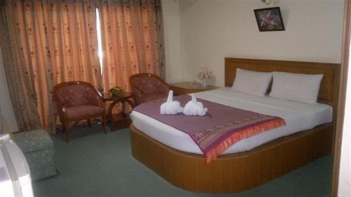 Pathumthani Place Hotel Exterior foto